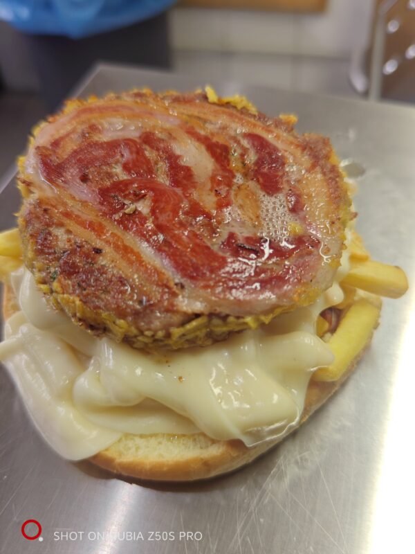 Crunchy Bacon Burger (panino)