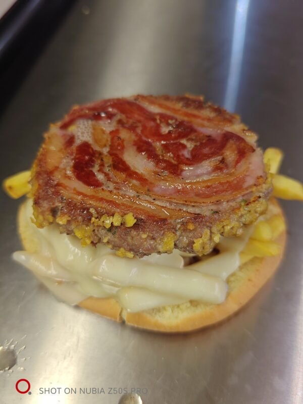 Crunchy Bacon Burger (panino) - immagine 2